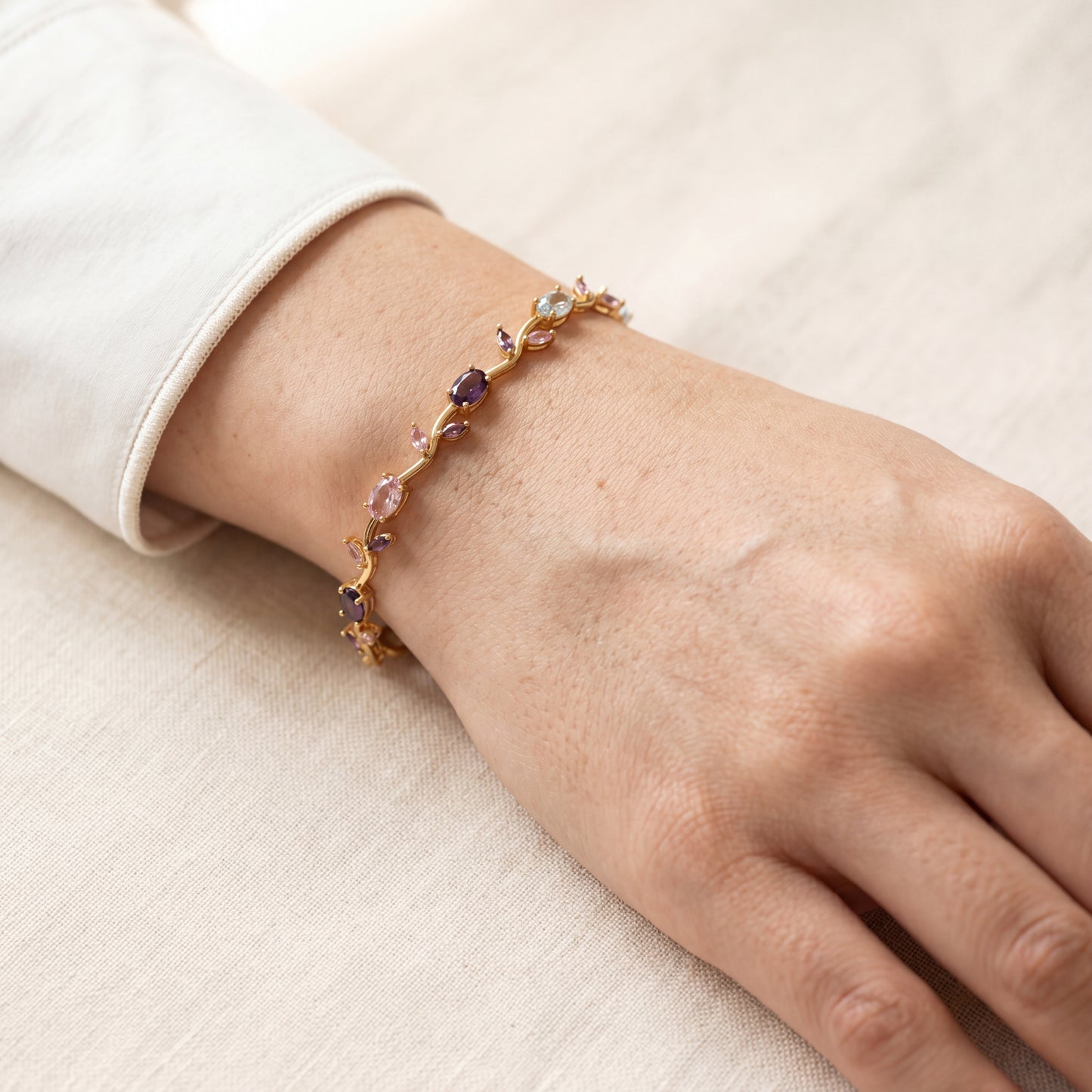 Crystal Tulip Bracelet (Multicolor)