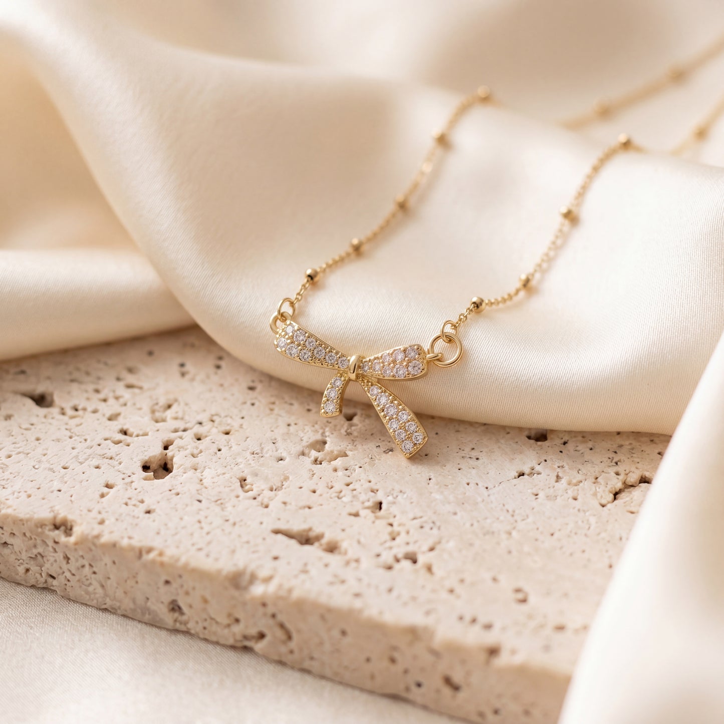 The Luxe Bow